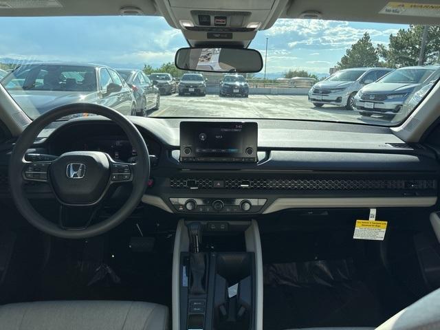 Photo of 2025 Platinum White Pearl Honda Accord
