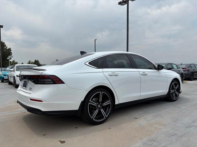 Photo of 2025 Platinum White Pearl Honda Accord Hybrid