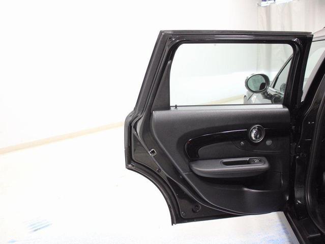 Photo of 2023 Midnight Black II MINI Clubman