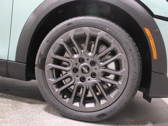 Photo of 2026 Ocean Wave Green Metallic MINI Hardtop