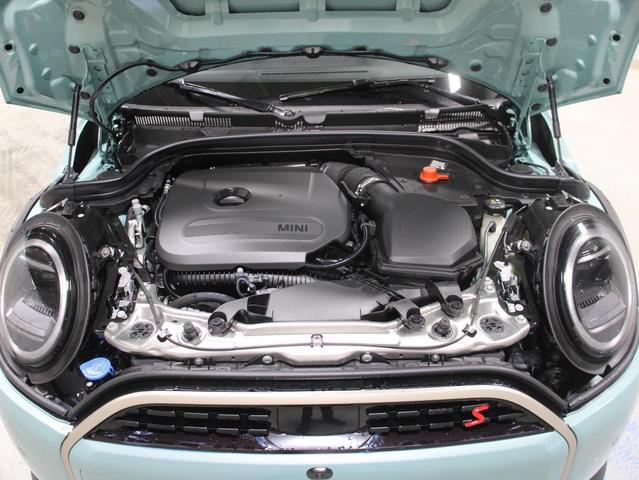Photo of 2026 Ocean Wave Green Metallic MINI Hardtop