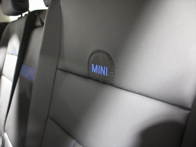 Photo of 2025 Chili Red II MINI Countryman