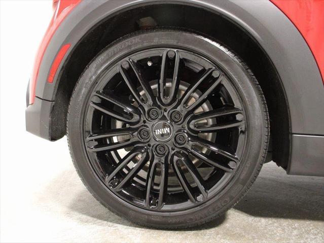 Photo of 2023 Chili Red MINI Hardtop