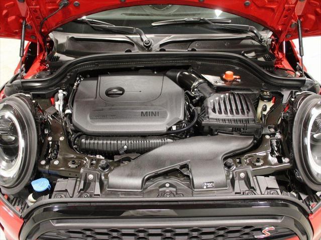 Photo of 2023 Chili Red MINI Hardtop