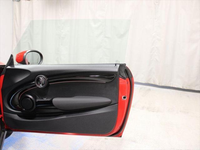 Photo of 2023 Chili Red MINI Hardtop