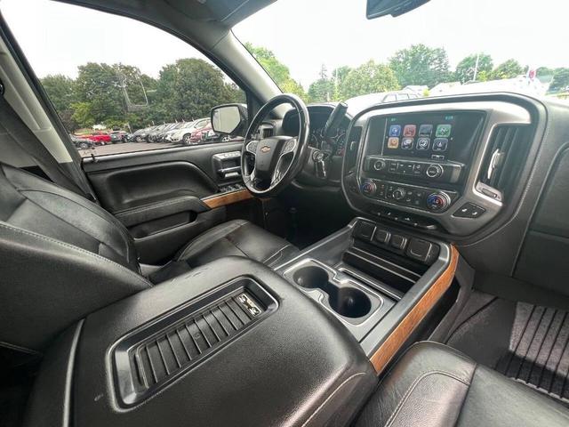 Photo of 2018 Black Chevrolet Silverado 1500