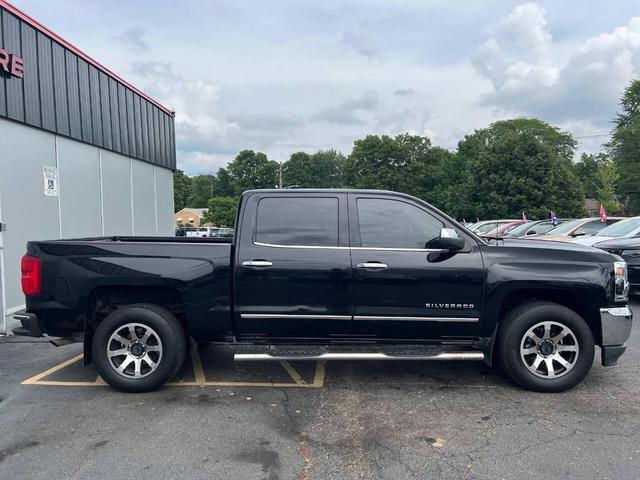 Photo of 2018 Black Chevrolet Silverado 1500