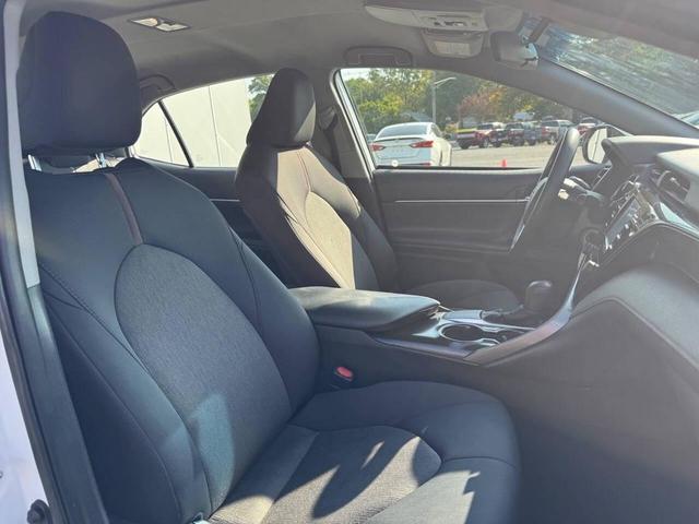 Photo of 2020 Super White Toyota Camry