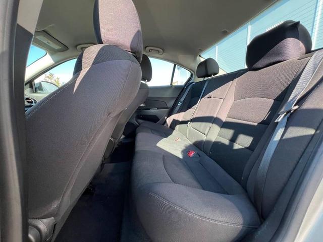 Photo of 2014 Champagne Silver Metallic Chevrolet Cruze