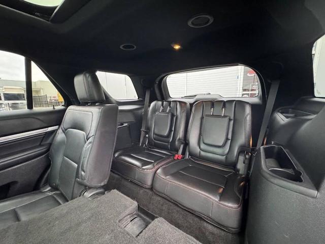 Photo of 2017 Shadow Black Ford Explorer