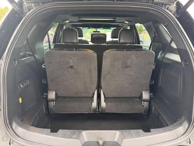 Photo of 2017 Shadow Black Ford Explorer
