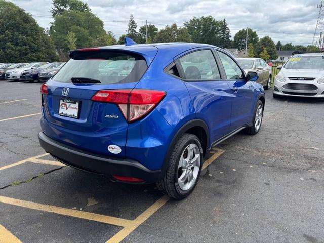 Photo of 2018 Aegean Blue Metallic Honda HR-V