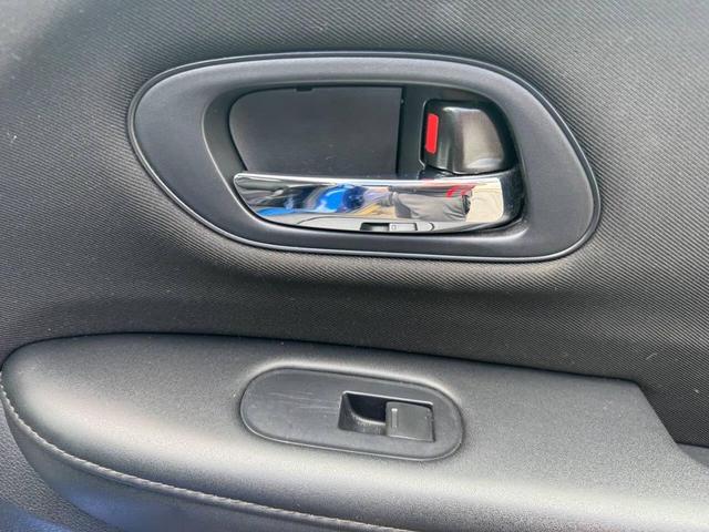 Photo of 2018 Aegean Blue Metallic Honda HR-V