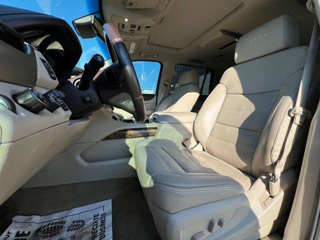 Photo of 2015 White Diamond Tricoat GMC Yukon