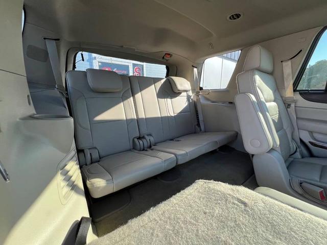 Photo of 2015 White Diamond Tricoat GMC Yukon