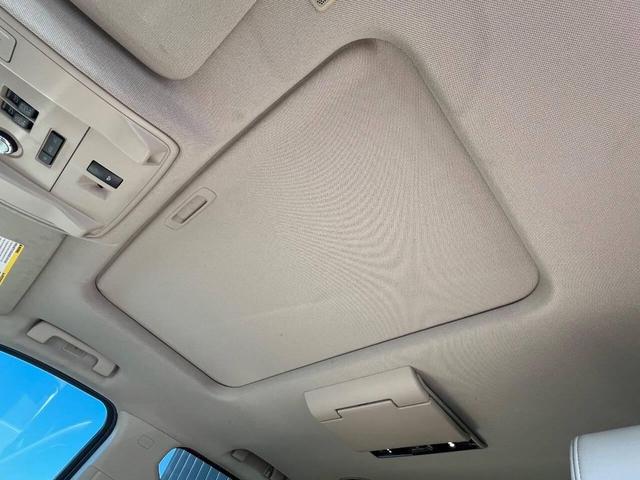 Photo of 2015 White Diamond Tricoat GMC Yukon