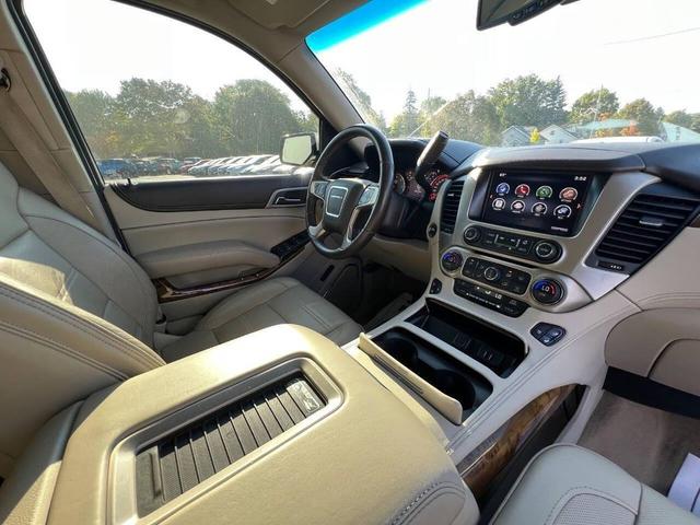 Photo of 2015 White Diamond Tricoat GMC Yukon