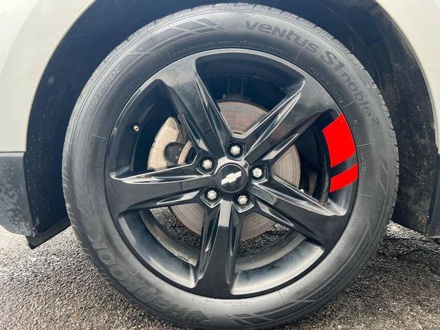 Photo of 2019 Silver Ice Metallic Chevrolet Equinox