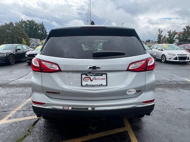 Photo of 2019 Silver Ice Metallic Chevrolet Equinox