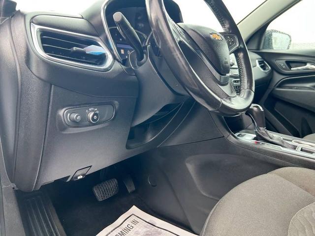 Photo of 2019 Silver Ice Metallic Chevrolet Equinox