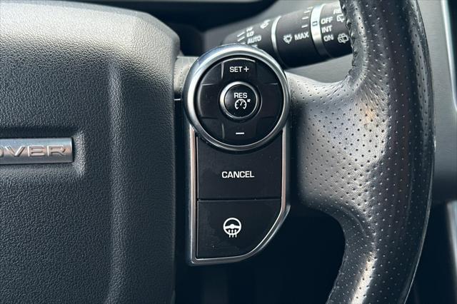 Photo of 2015 White Land Rover Range Rover Sport