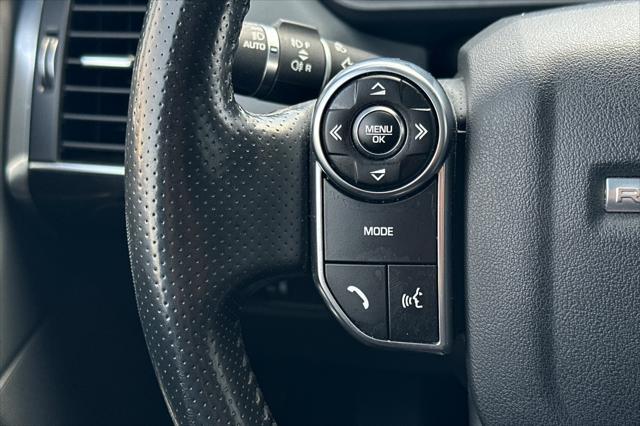 Photo of 2015 White Land Rover Range Rover Sport