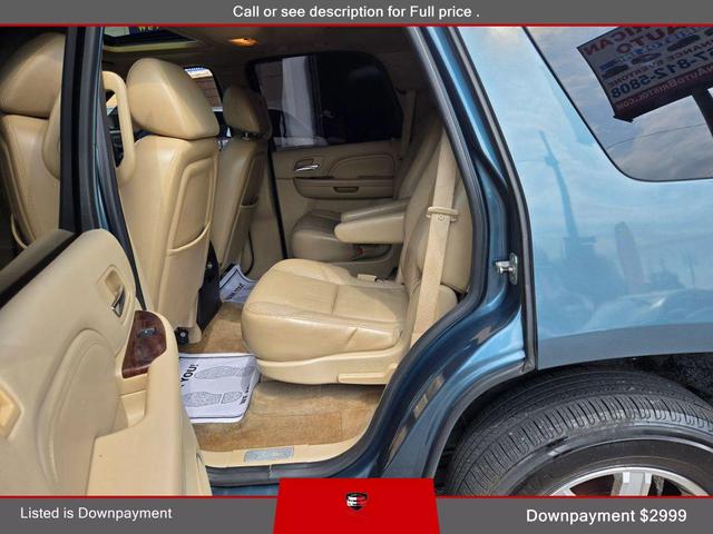Photo of 2009 Green Cadillac Escalade
