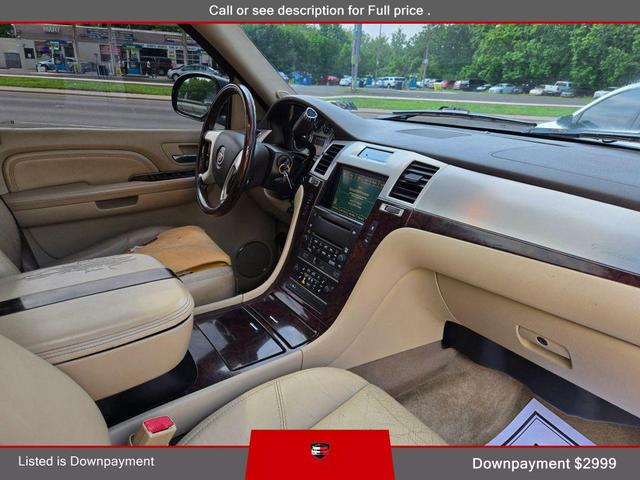 Photo of 2009 Green Cadillac Escalade