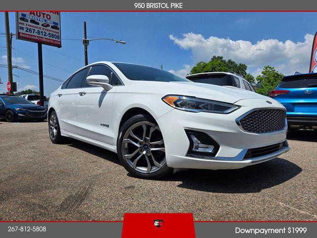 Photo of 2019 White Ford Fusion Hybrid