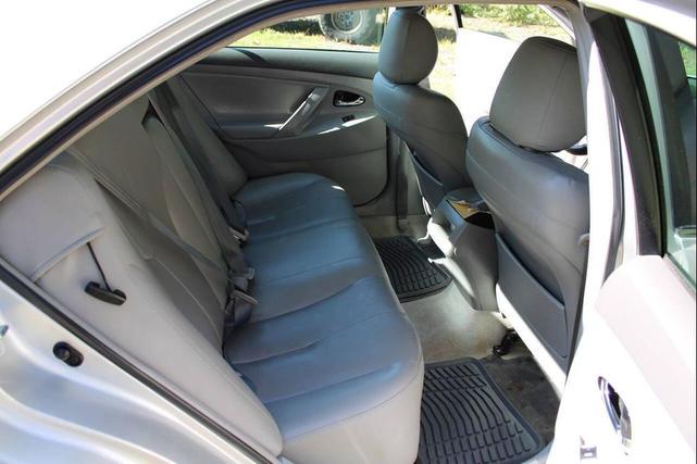 Photo of 2011 Classic Silver Metallic Toyota Camry