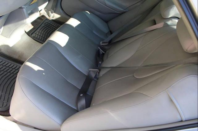 Photo of 2011 Classic Silver Metallic Toyota Camry