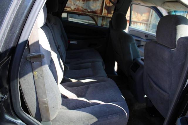 Photo of 2003 Dark Gray Metallic Chevrolet Tahoe