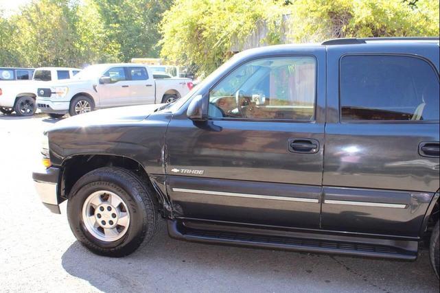 Photo of 2003 Dark Gray Metallic Chevrolet Tahoe