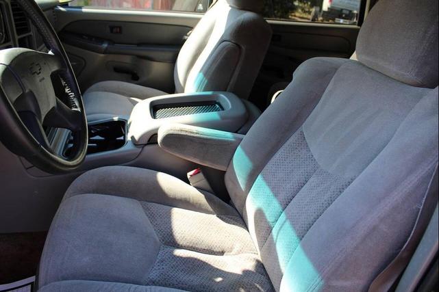 Photo of 2003 Dark Gray Metallic Chevrolet Tahoe