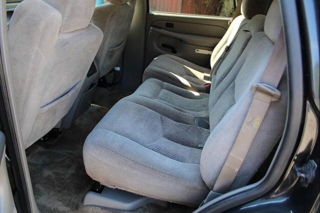 Photo of 2003 Dark Gray Metallic Chevrolet Tahoe