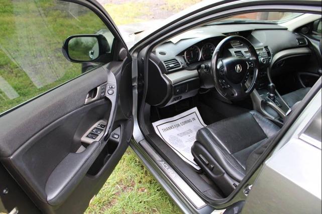 Photo of 2010 Polished Metal Metallic Acura TSX