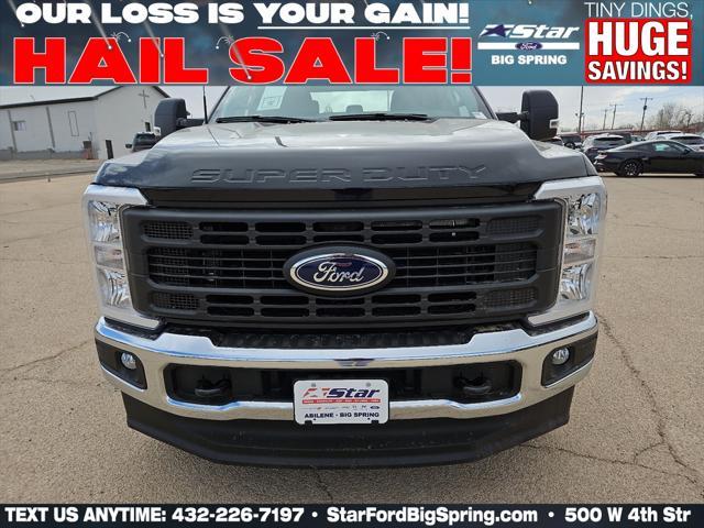 Photo of 2025 Agate Black Metallic Ford F-250