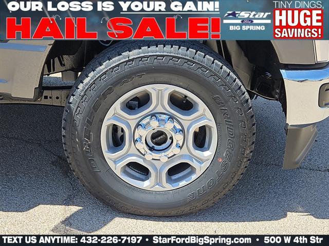 Photo of 2025 Gray Metallic Ford F-250
