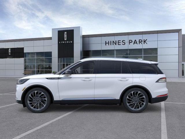 Photo of 2025 Pristine White Metallic Tri-Coat Lincoln Aviator