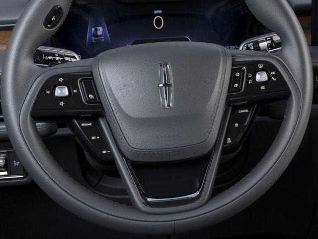 Photo of 2025 Pristine White Metallic Tri-Coat Lincoln Aviator