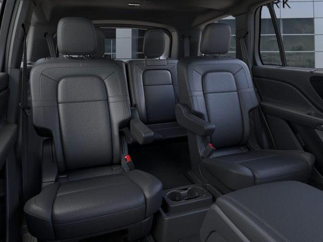 Photo of 2025 Pristine White Metallic Tri-Coat Lincoln Aviator
