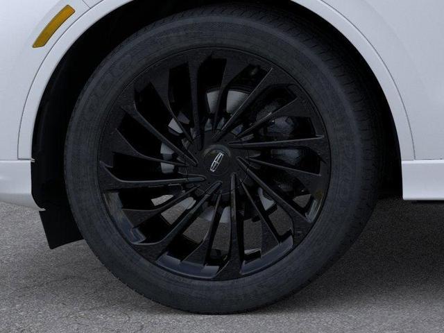 Photo of 2025 Pristine White Metallic Tri-Coat Lincoln Aviator