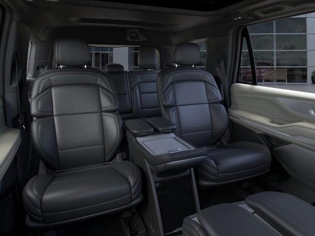 Photo of 2025 Starlight Gray Metallic Lincoln Navigator