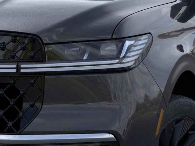 Photo of 2025 Starlight Gray Metallic Lincoln Navigator
