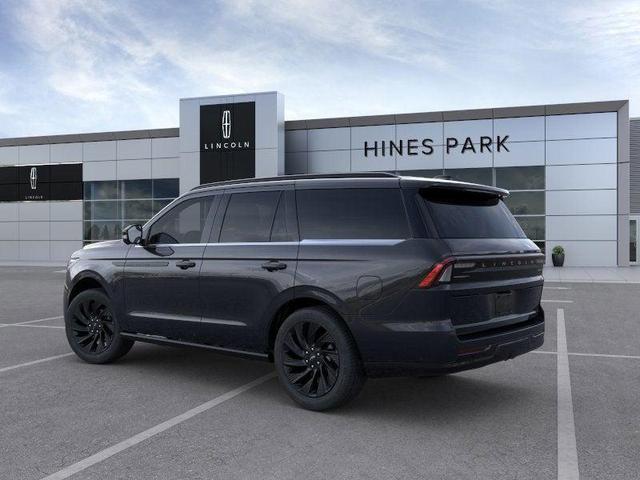 Photo of 2025 Starlight Gray Metallic Lincoln Navigator