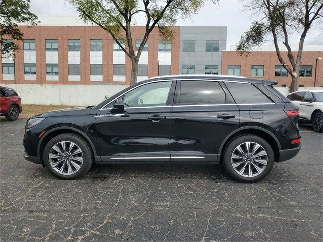 Photo of 2022 Infinite Black Metallic Clearcoat Lincoln Corsair