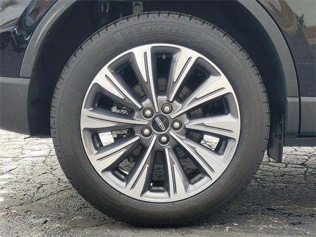Photo of 2022 Infinite Black Metallic Clearcoat Lincoln Corsair