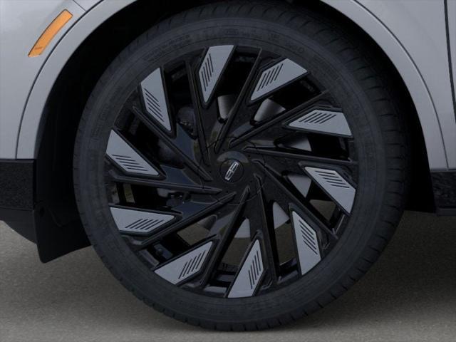 Photo of 2025 Silver Radiance Metallic Clearcoat Lincoln Nautilus