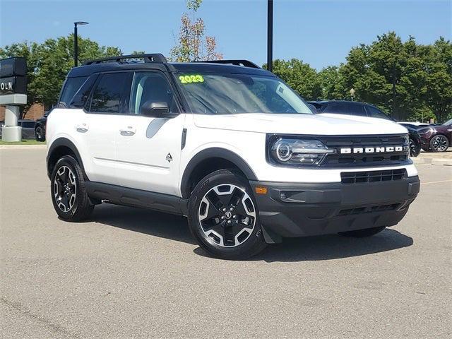 Photo of 2023 Oxford White Ford Bronco Sport