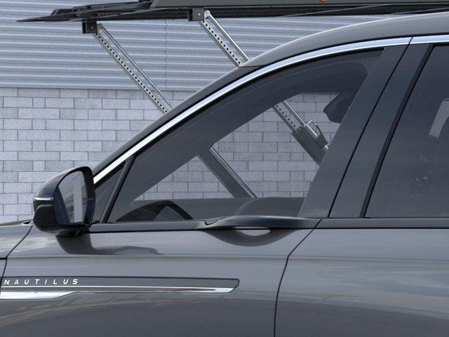 Photo of 2025 Lustrous Gray Metallic Clearcoat Lincoln Nautilus
